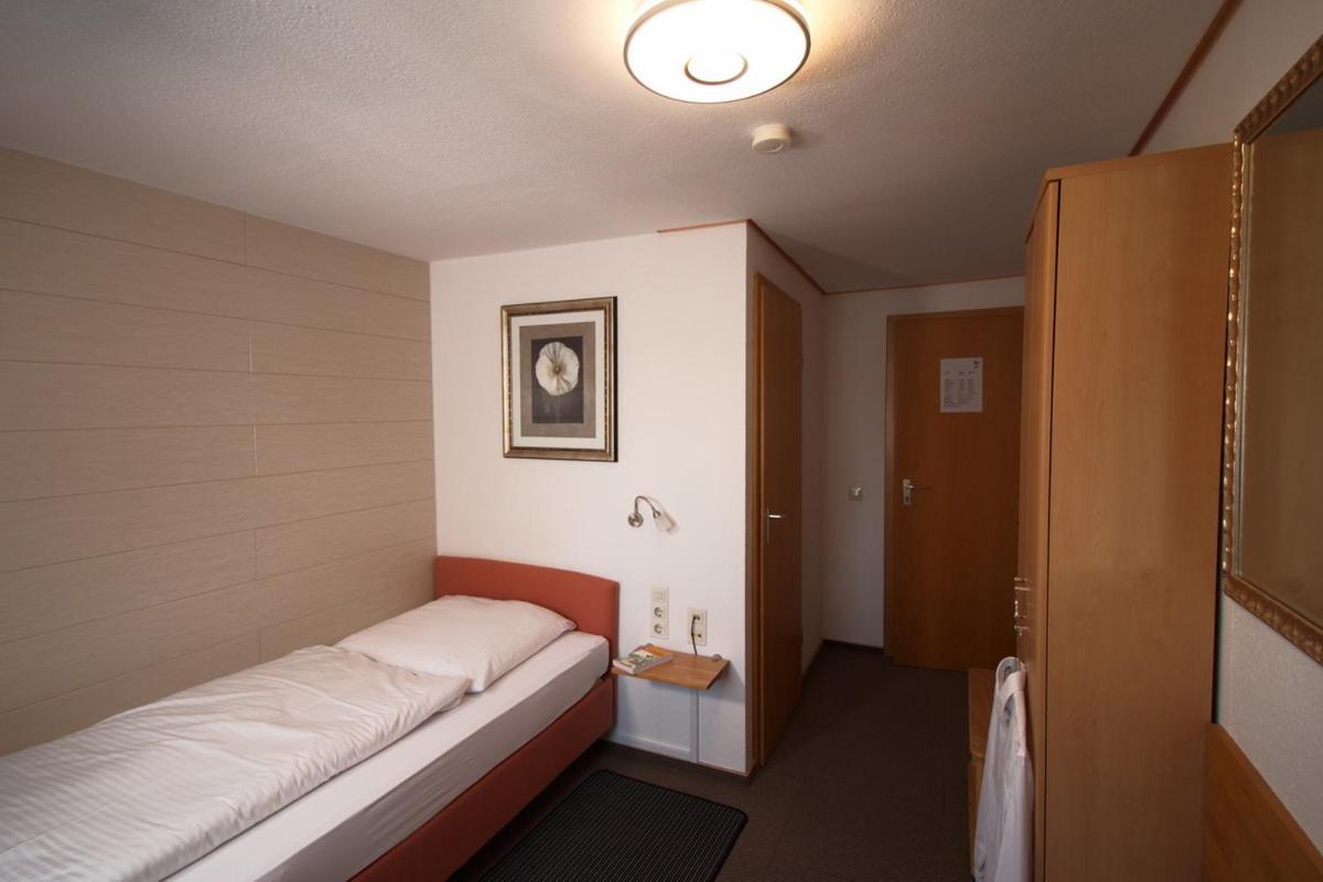 Hotel Venezia テュービンゲン エクステリア 写真